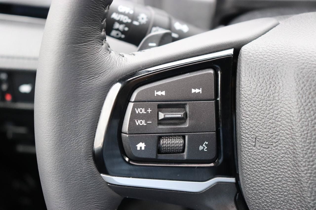 Used 2026 Honda Odyssey Elite image 36