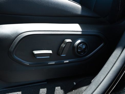 New 2026 Jeep Grand Cherokee Limited RWD image 22