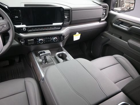 New 2026 GMC Sierra 1500 SLT w/ SLT Premium Plus Package image 12