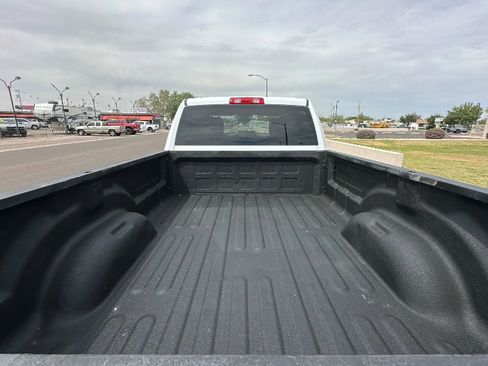 Used 2020 RAM 2500 Tradesman w/ Chrome Appearance Group AWD/4WD image 4