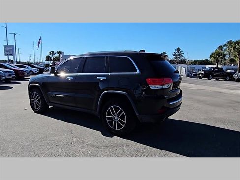 Used 2018 Jeep Grand Cherokee Limited image 28