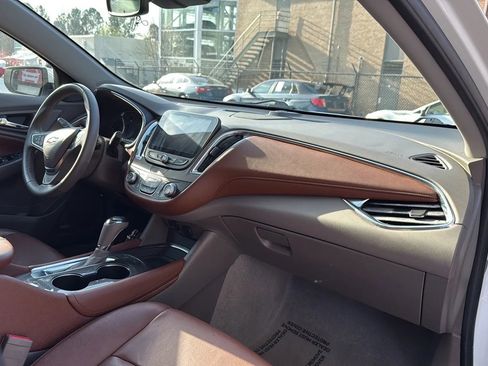 Used 2017 Chevrolet Malibu LT w/ Leather Package image 22