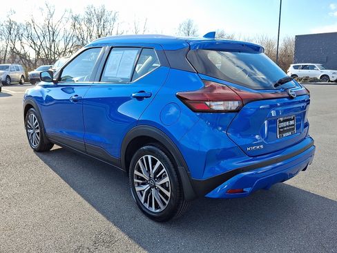 Certified 2023 Nissan Kicks SV image 6