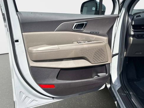 New 2026 Kia Carnival EX image 14