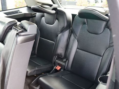 Used 2018 Volvo XC90 T6 Momentum w/ Convenience Package image 15