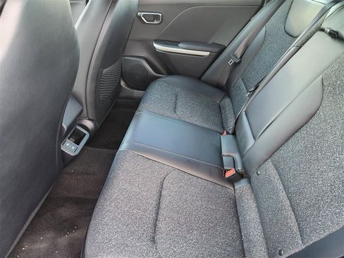 New 2025 Kia K4 GT-Line image 19