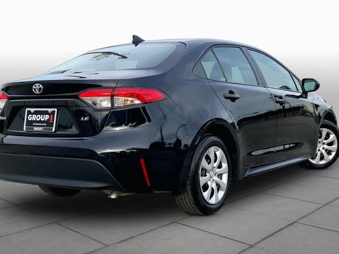 Used 2025 Toyota Corolla LE FWD image 13