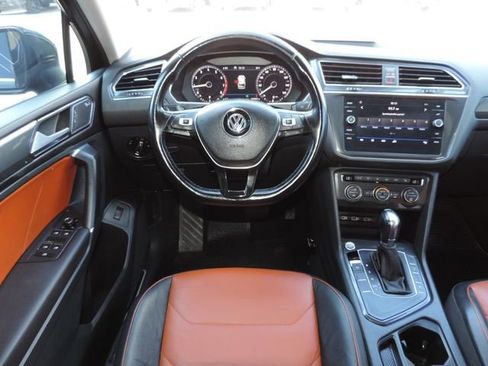 Used 2018 Volkswagen Tiguan SEL Premium FWD image 26