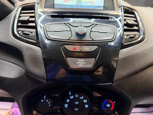 Used 2019 Ford Fiesta SE w/ Equipment Group 201A image 23