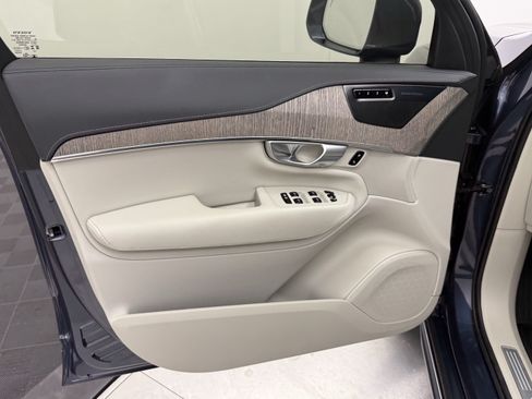 Certified 2024 Volvo XC90 B6 Ultimate AWD/4WD image 10