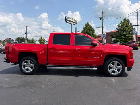Used 2018 Chevrolet Silverado 1500 LT w/ All Star Edition AWD/4WD image 4