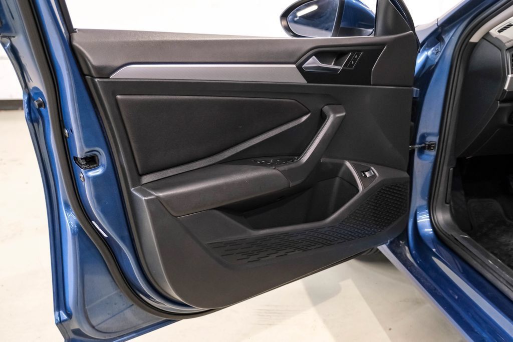 Used 2020 Volkswagen Jetta S w/ Driver Assistance Package FWD image 40