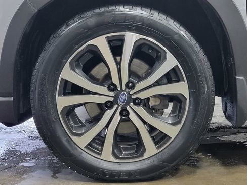Used 2020 Subaru Forester Limited w/ Popular Package #3 AWD/4WD image 9