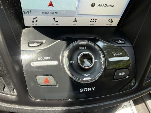 Used 2018 Ford Escape Titanium w/ Ford Safe & Smart Package FWD image 21