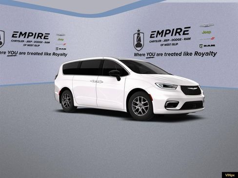 New 2026 Chrysler Pacifica Select image 14