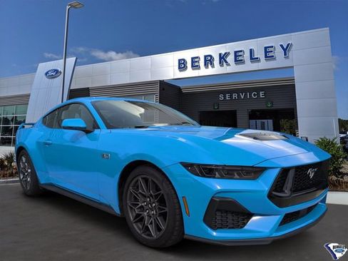 Used 2025 Ford Mustang GT Premium w/ GT Performance Package RWD image 1