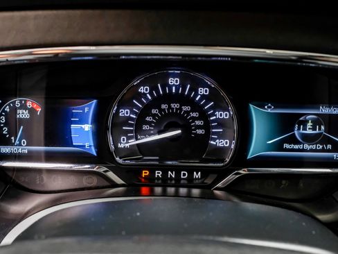 Used 2015 Lincoln Navigator 2WD image 22