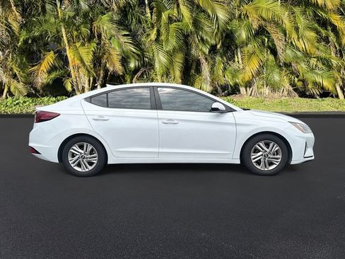 Used 2019 Hyundai Elantra SEL FWD image 3