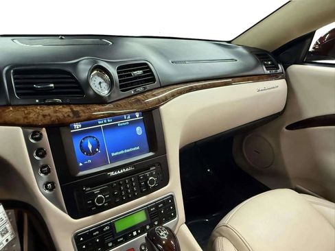 Used 2012 Maserati GranTurismo S image 21