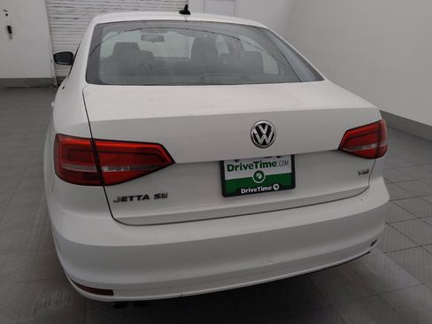 Used 2015 Volkswagen Jetta SE FWD image 6