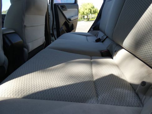 Used 2016 Subaru Forester 2.5i w/ Alloy Wheel Package image 46