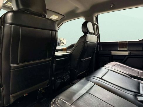 Used 2019 Ford F150 Lariat image 23