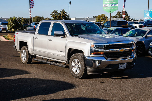 Used 2018 Chevrolet Silverado 1500 LT w/ All Star Edition AWD/4WD image 6
