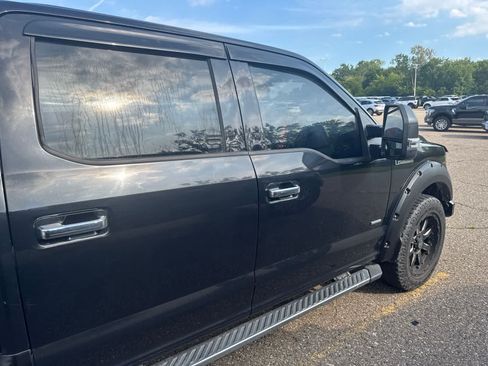 Used 2015 Ford F150 XLT w/ Equipment Group 302A Luxury AWD/4WD image 11