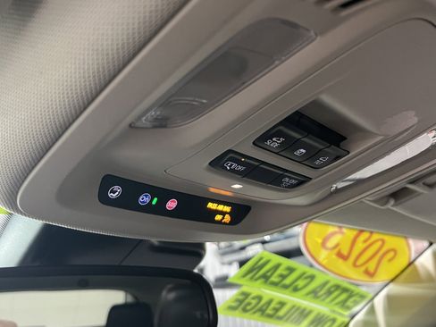 Certified 2023 Buick Envision Essence w/ Sport Touring Package AWD/4WD image 15