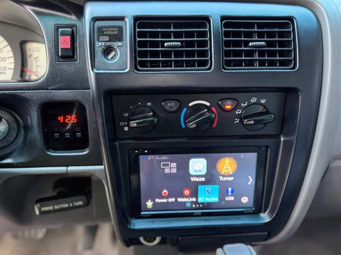 Used 2002 Toyota Tacoma PreRunner image 28