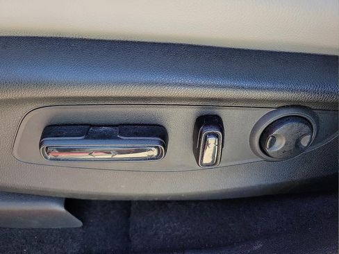 Used 2025 Honda CR-V EX-L image 13