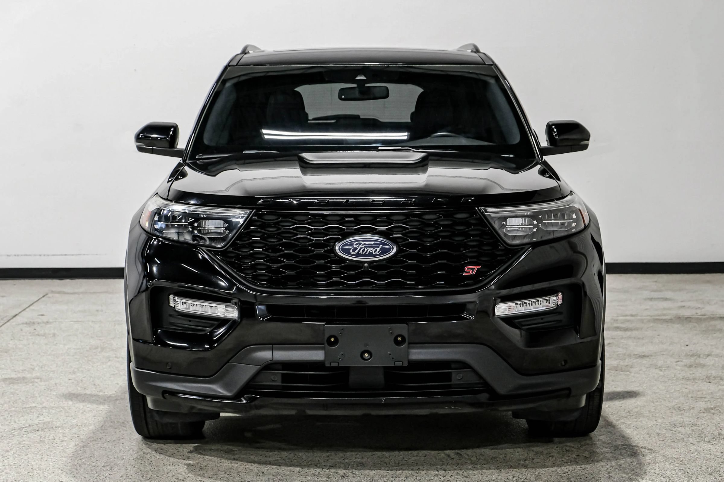 Used 2020 Ford Explorer ST w/ ST Street Pack AWD/4WD image 3