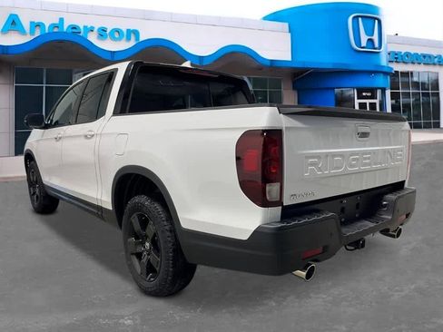 New 2026 Honda Ridgeline Black Edition image 3