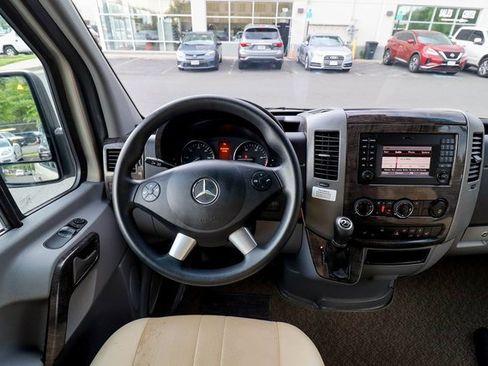 Used 2014 Mercedes-Benz Sprinter 3500 image 42