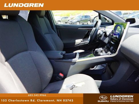 Used 2024 Subaru Solterra AWD/4WD image 9