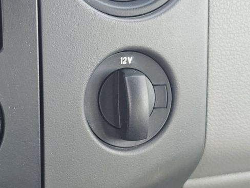 Used 2005 Ford F150 XLT RWD image 12