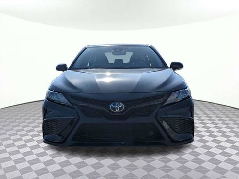 Used 2024 Toyota Camry SE w/ Convenience Package FWD image 8