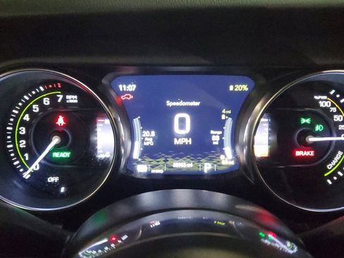 Used 2021 Jeep Wrangler Unlimited Sahara w/ Cold Weather Group image 33