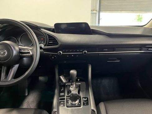 Used 2021 MAZDA MAZDA3 s FWD image 20