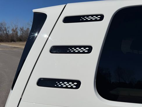 Used 2025 Volkswagen ID. Buzz Pro S Plus image 10