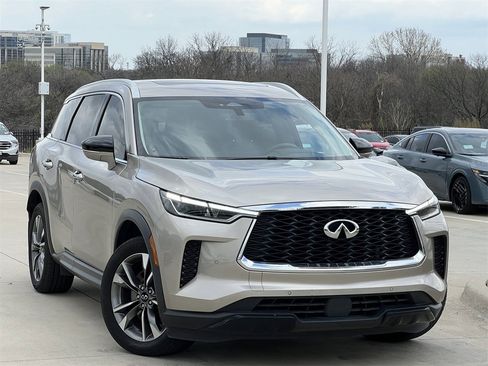 Used 2023 INFINITI QX60 Luxe w/ Cargo Package image 2