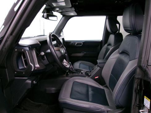 Used 2022 Ford Bronco Outer Banks image 9