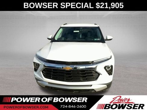 Certified 2024 Chevrolet TrailBlazer LT w/ LT Cold Weather Package AWD/4WD image 3