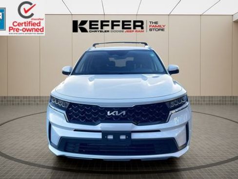 Used 2022 Kia Sorento S image 8