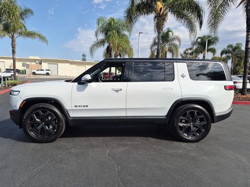 Used 2026 Rivian R1S Adventure AWD/4WD image 7