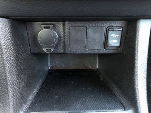 Used 2014 Toyota Corolla LE image 54