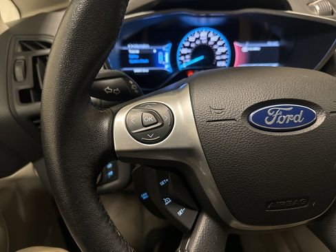 Used 2015 Ford C-MAX Energi SEL w/ Equipment Group 302A image 25