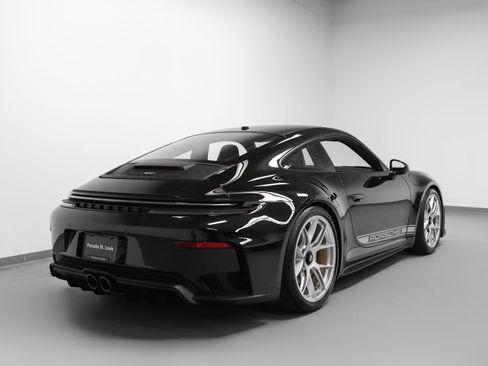 Certified 2026 Porsche 911 GT3 RWD image 12