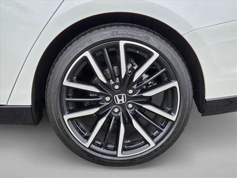 Used 2023 Honda Accord Touring image 25