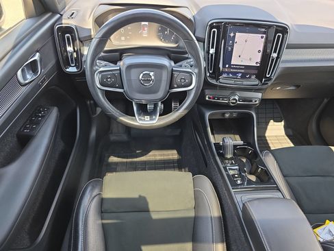 Used 2020 Volvo XC40 T5 R-Design AWD/4WD image 12
